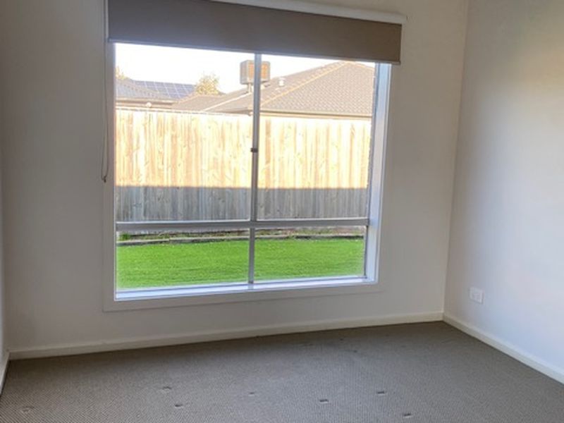 8 Gooseberry Rd, Aintree