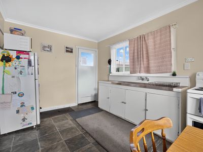 6 Gordon Square, George Town