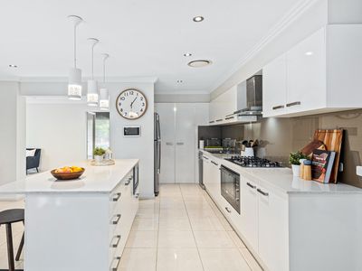 27 Coobowie Drive, The Ponds