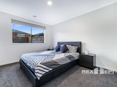 42 Deoro Parade, Clyde North