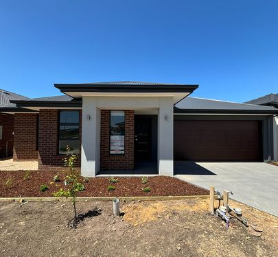 7 Lempriere Road, Officer South