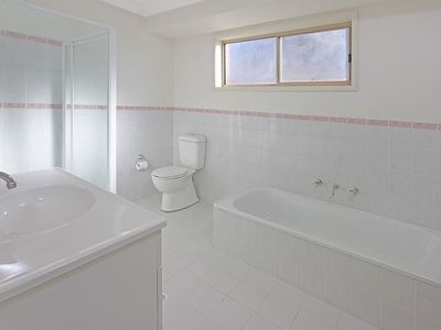 12 Treetops Crescent, Mollymook