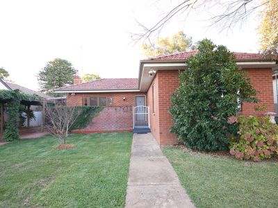 16 Hutchins Avenue, Dubbo