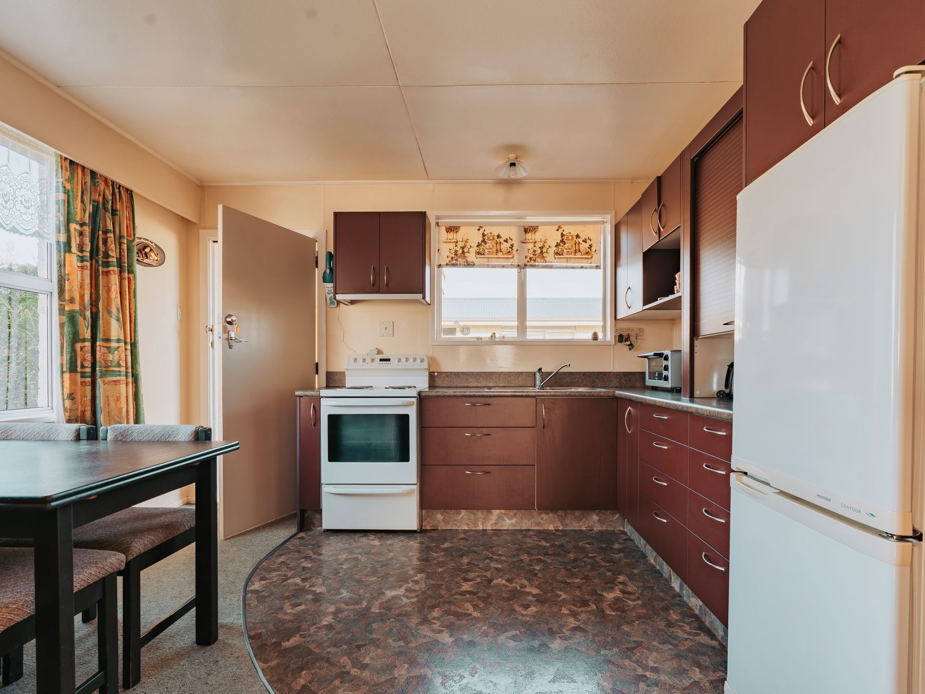 1 / 14 Chaucer Street, Milton