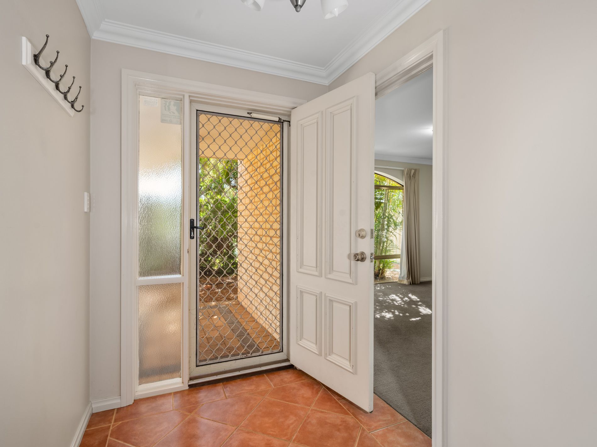 25 Cotter Street North , Hannans