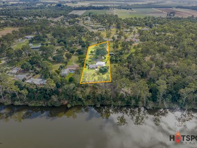 57 Pleasant Drive, Sharon