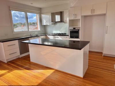 5 Glenda Street, Doncaster