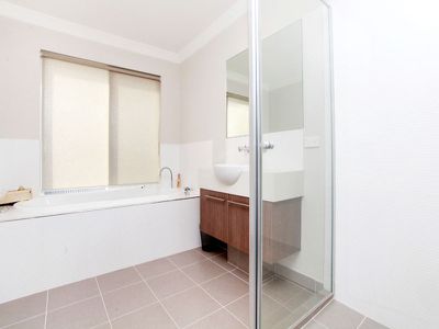 20 Nature Circuit, Cranbourne North