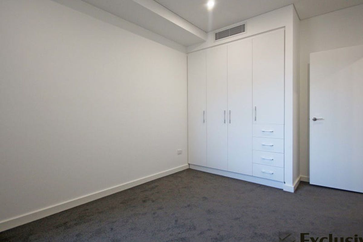 306A / 40 Loftus Crescent, Homebush