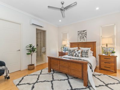 20 The Point, Castle Hill