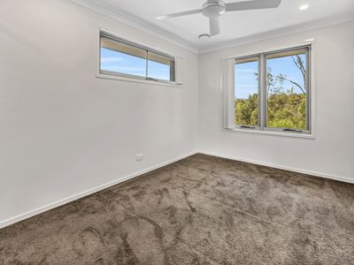 24 / 5 Angela Way, Pimpama