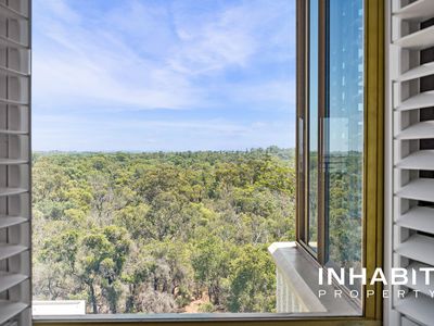 10W / 16 Kings Park Avenue, Crawley