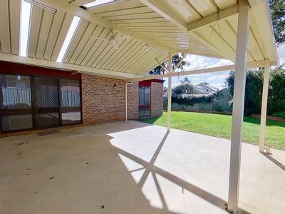 24 Belmore Place, Dubbo