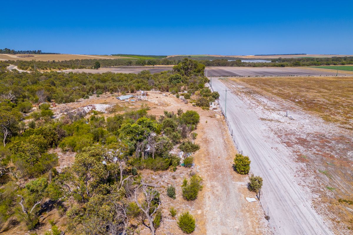 427 Chitna Road, Neergabby