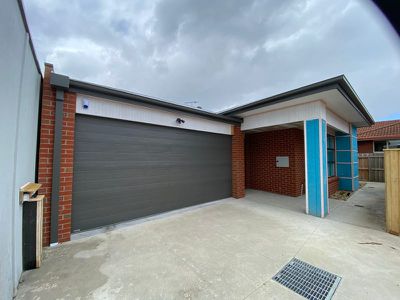 2 / 24 Tallinn Street, Bell Park