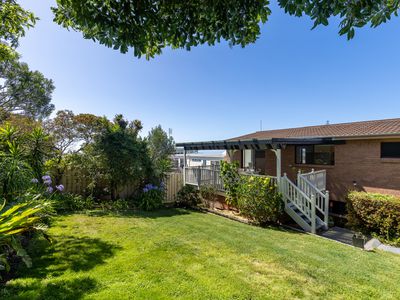 18 Sunnyside Crescent, Kianga