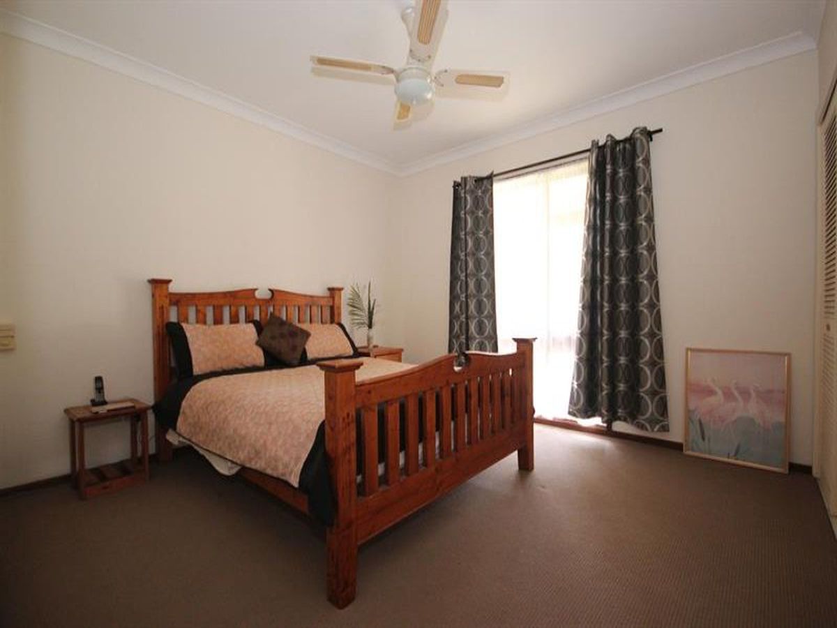 17 Tonia Ave, Salt Ash, Salt Ash - Thumbnail 8
