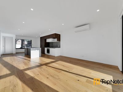 6C Gonella Crescent, Bundoora