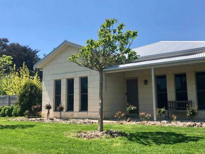 22 Railway Terrace East, Tantanoola