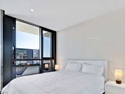 132 / 33 Quay Boulevard, Werribee South