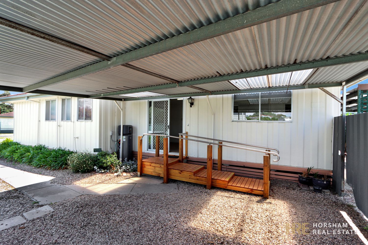 20 Felstead Avenue, Horsham