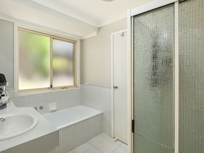 2 / 139 Amarina Avenue, Mooloolaba