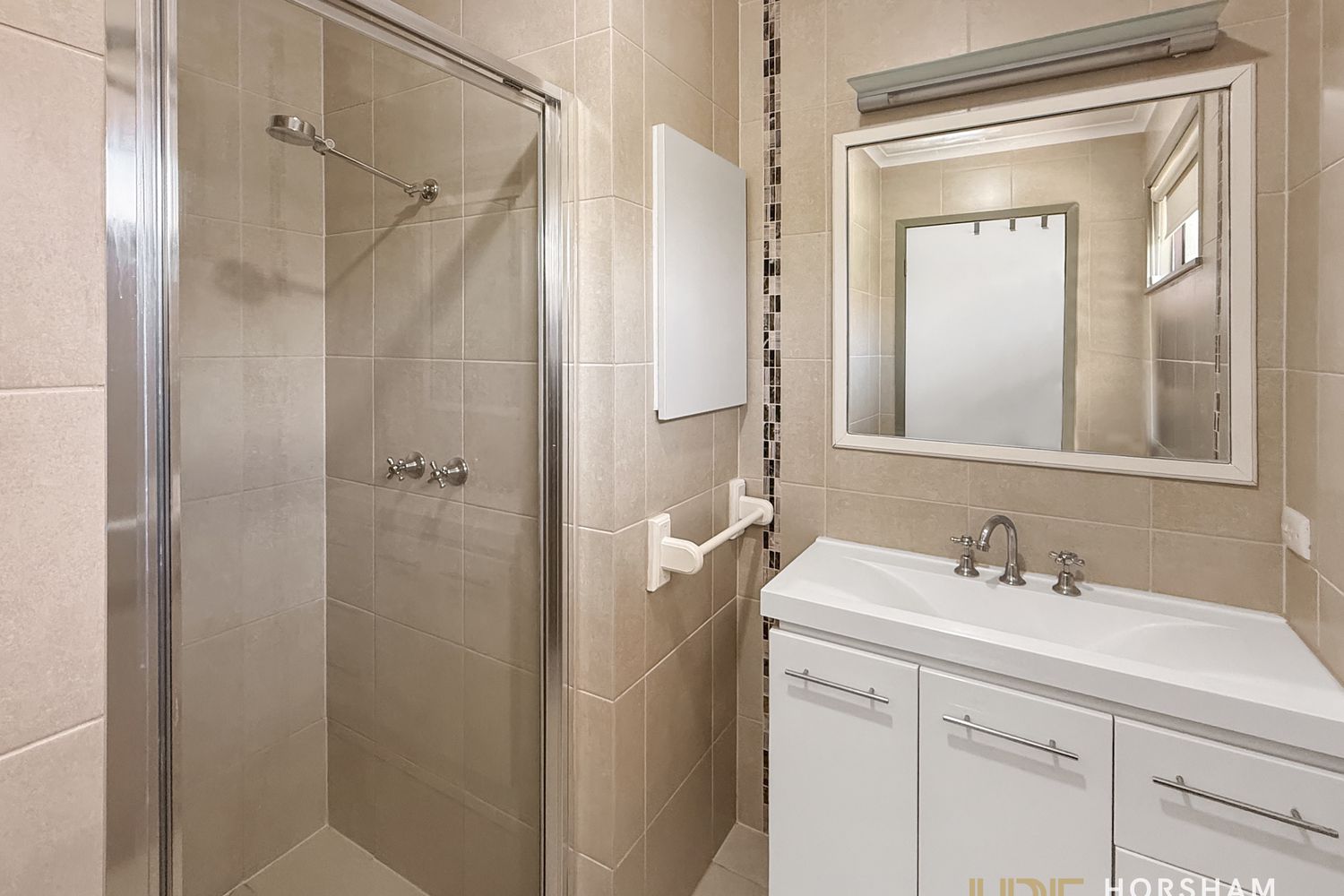 11 Dougherty Street, Horsham