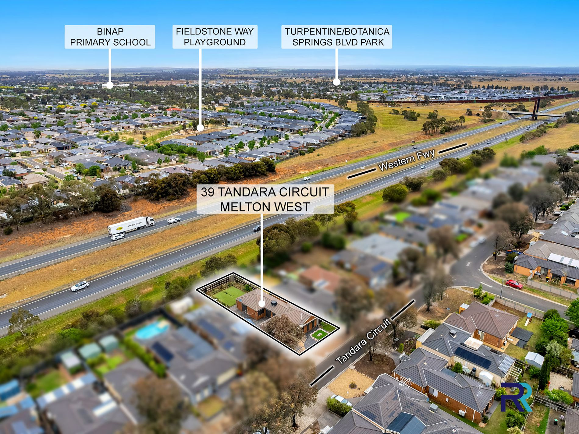 39 Tandara Circuit, Melton West