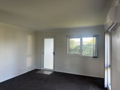 2 / 97 Old Bass Highway, Wynyard