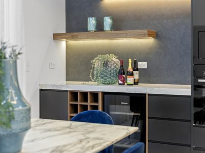 6 Basalt Street (Gables), Box Hill