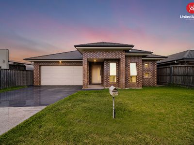 156 Rosedale Circuit, Carnes Hill