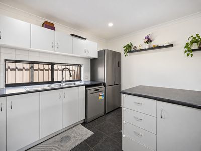 11 Terracina Parkway, Piara Waters