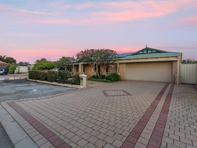 10 Turquoise Court, Forrestfield