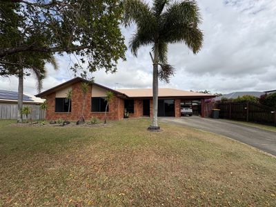 33 Wheeler Drive, Glenella