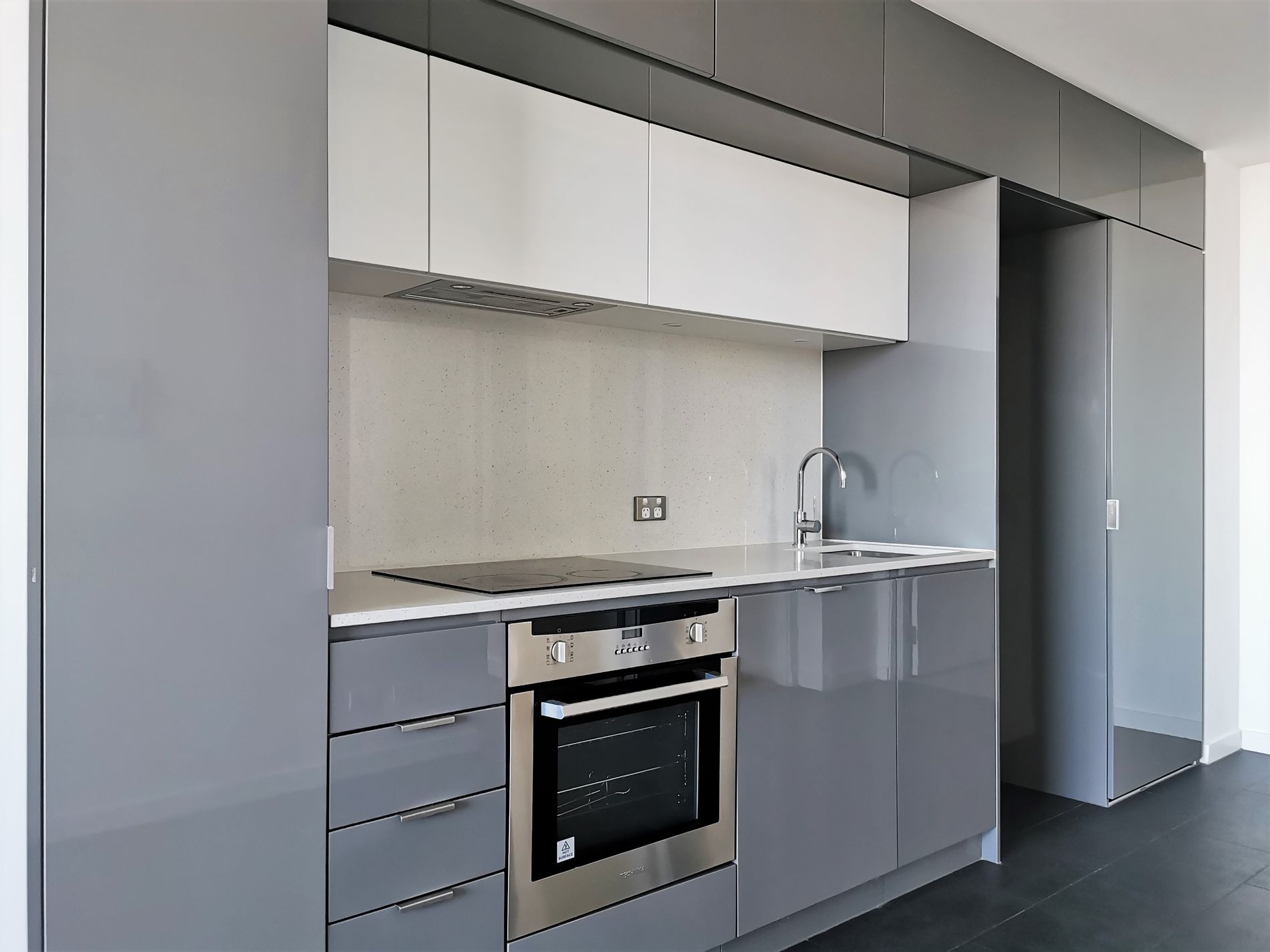 2320 / 555 Swanston Street, Carlton