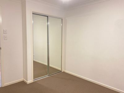 1 / 2a Groeschel Court, Goodna