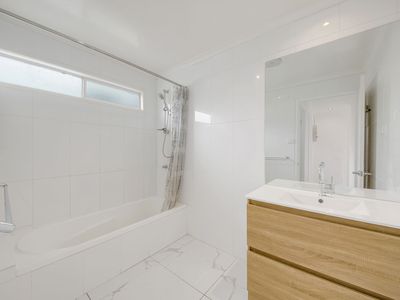 9 Sayre Cres, Boyne Island