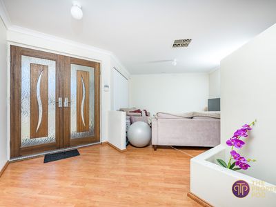 18 Santa Barbara Parade, Quinns Rocks