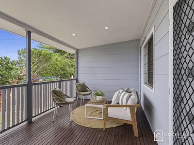 7 Hill End Road, Glenella