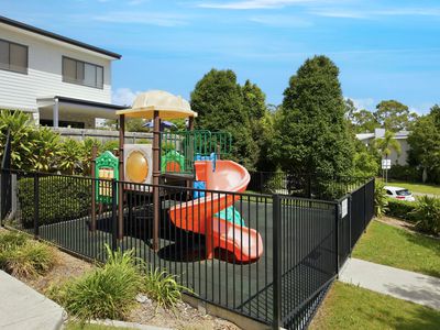 17 / 20 Careel Close, Helensvale