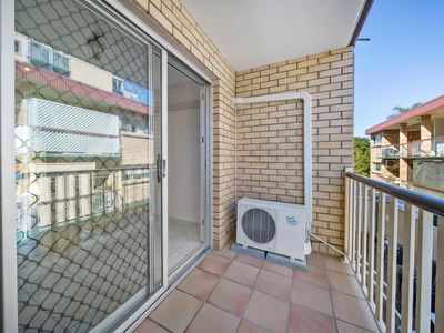 4 / 9 Lomond Terrace, East Brisbane