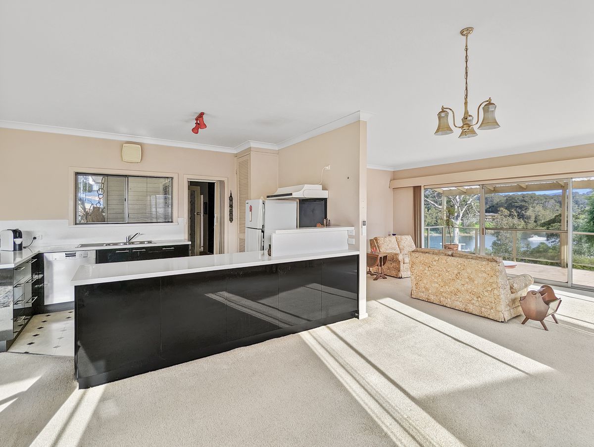 37 Lake View Drive, Narooma