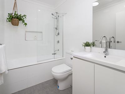 15 Goondah Avenue, Koonawarra