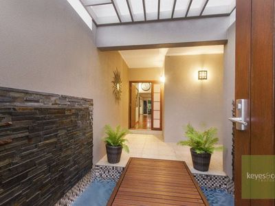 5 Ellesons Place, Douglas