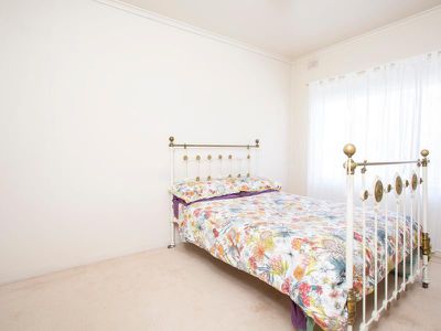 10 / 36 Military Road, West Beach