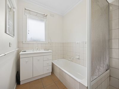 7 Gill Street, Belmont