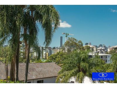 8 / 19 Augustus Street, Toowong