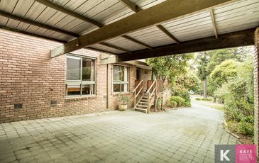 6 Lenne Road, Beaconsfield Upper