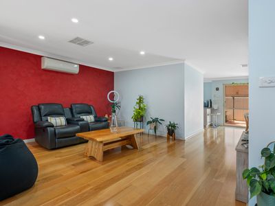 2 / 110 Collins Street, Piccadilly