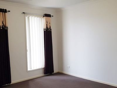 887 Leakes Road, Tarneit